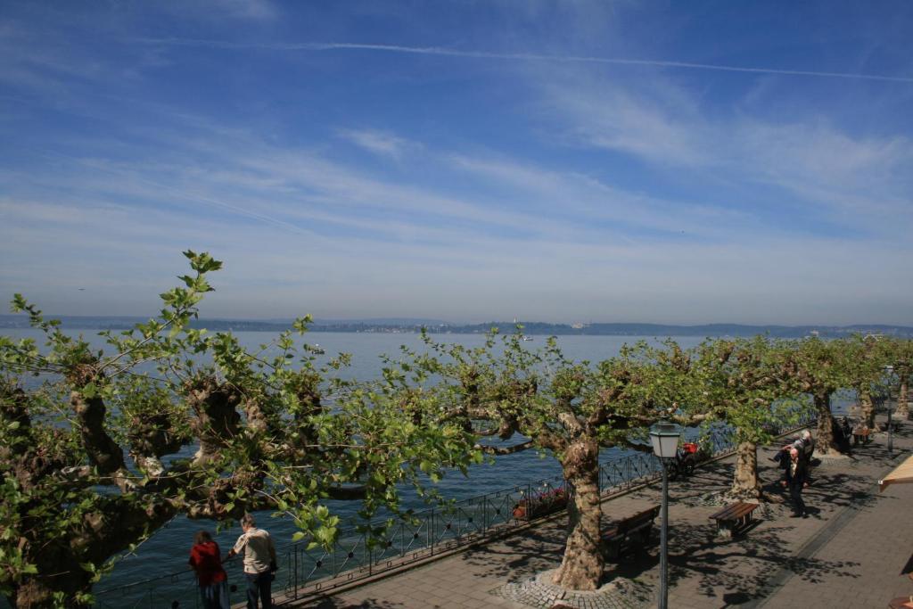 Hotel Strand Cafe Meersburg Buitenkant foto